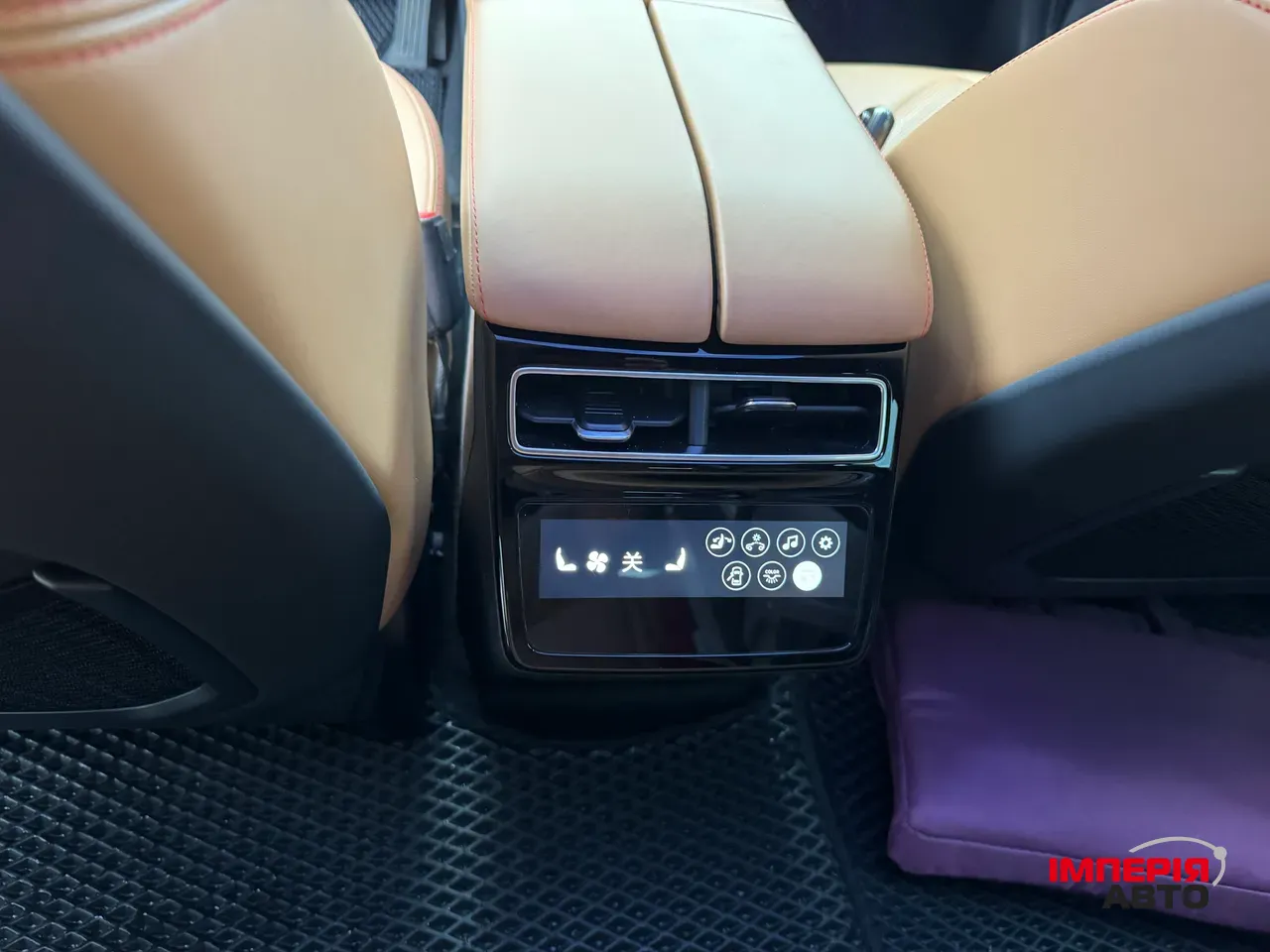 Zeekr 001 - фото 7