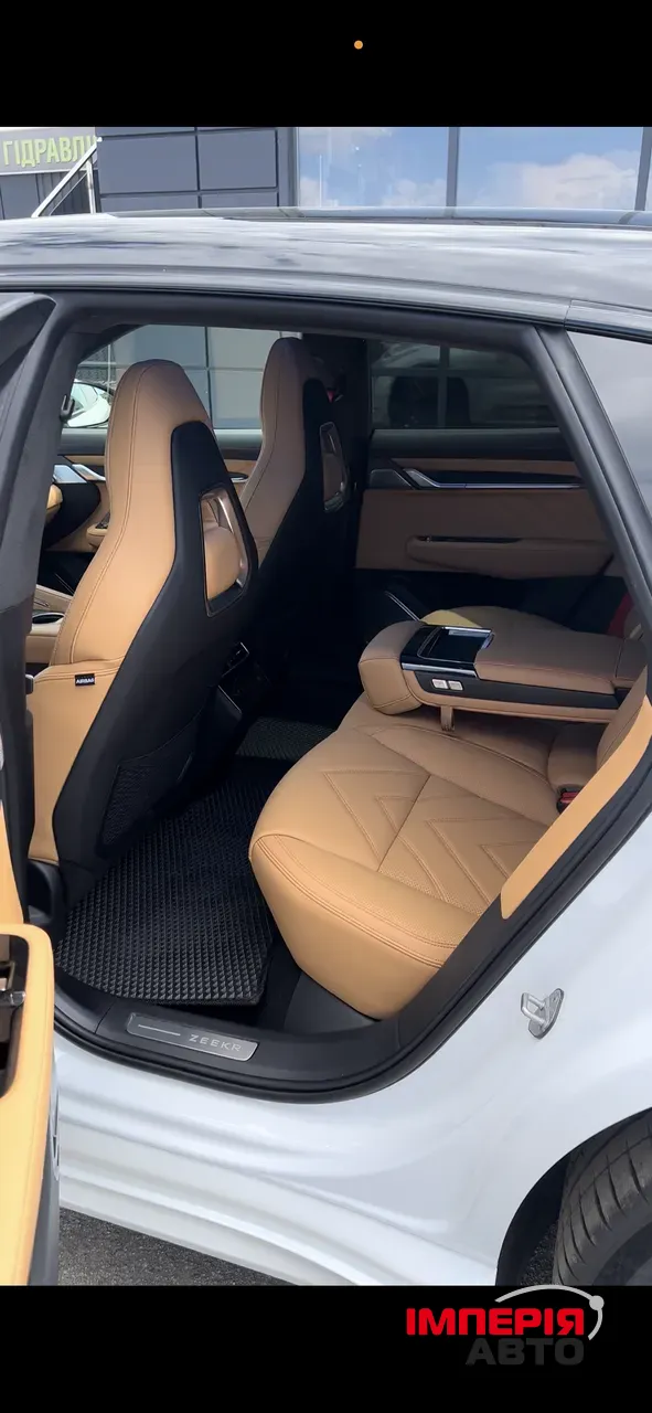 Zeekr 001 - фото 10