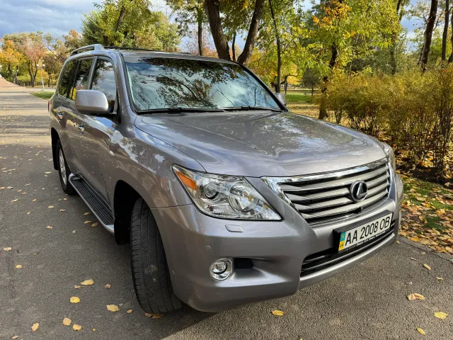 Lexus LX - фото 5