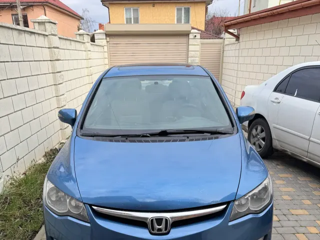 Honda Civic - фото 1