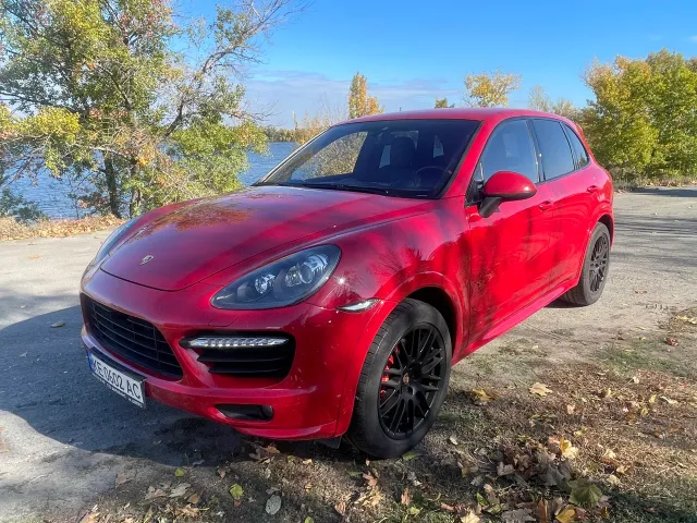 Porsche Cayenne - фото 1