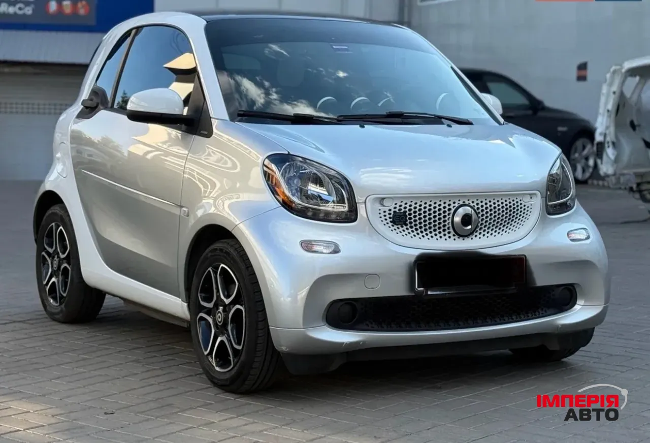 Smart Fortwo - фото 1