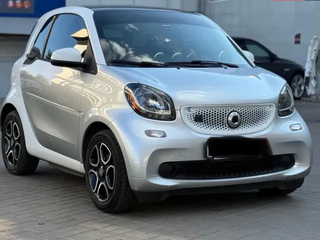 Smart Fortwo - фото 1