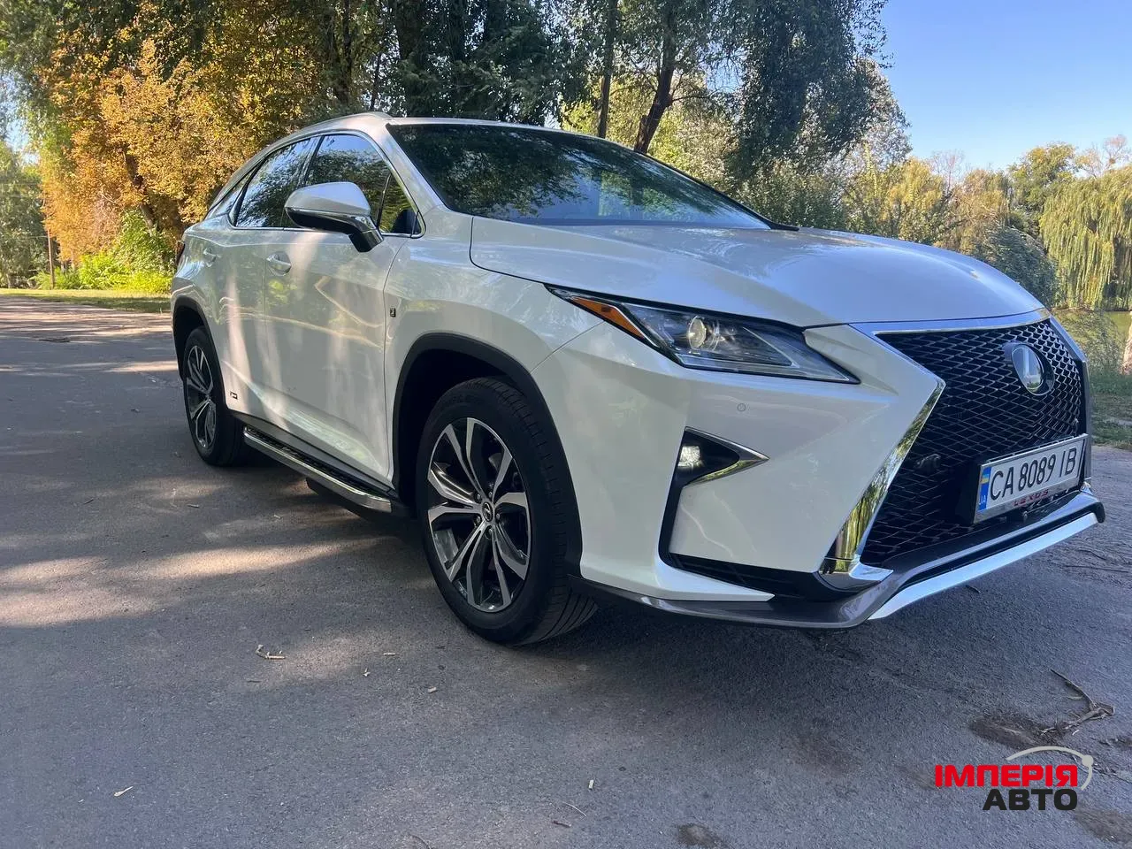 Lexus RX - фото 12