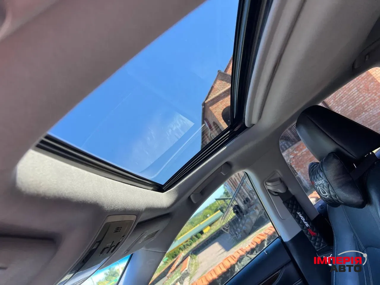 Lexus RX - фото 13