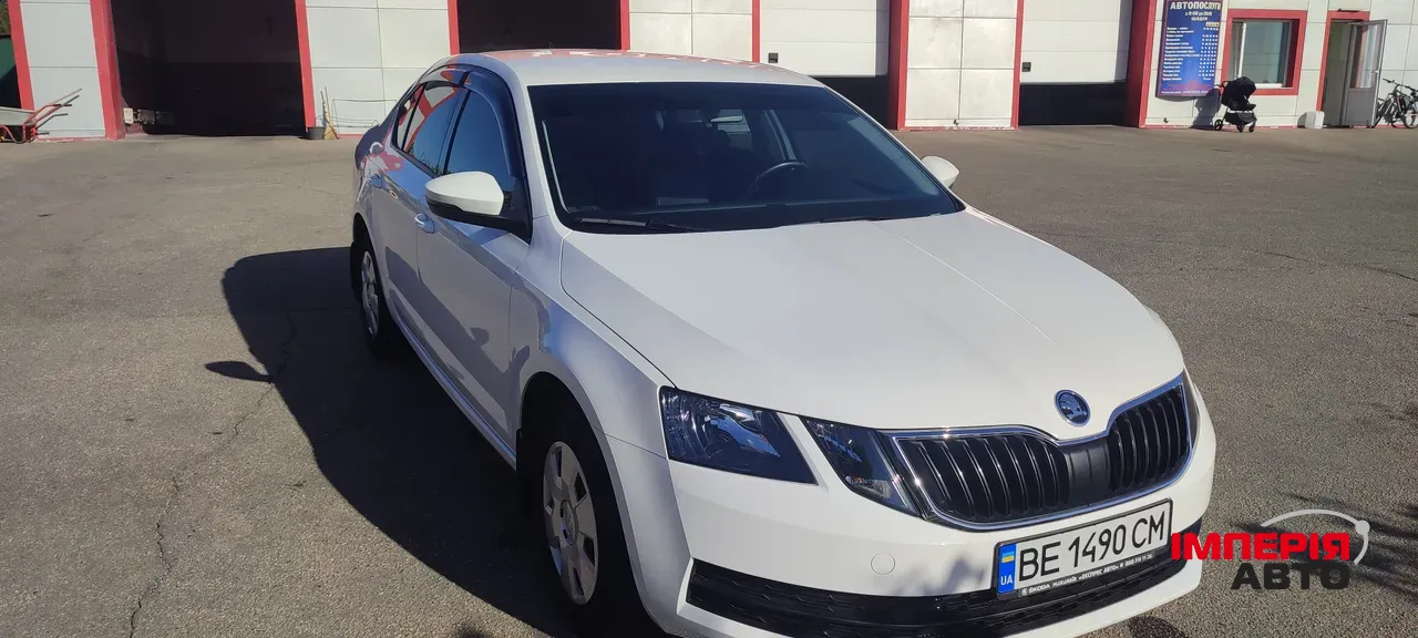 Skoda Octavia - фото 1