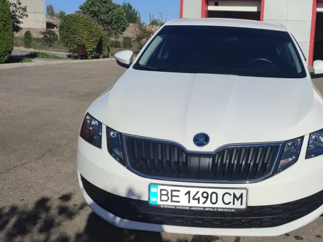 Skoda Octavia - фото 3