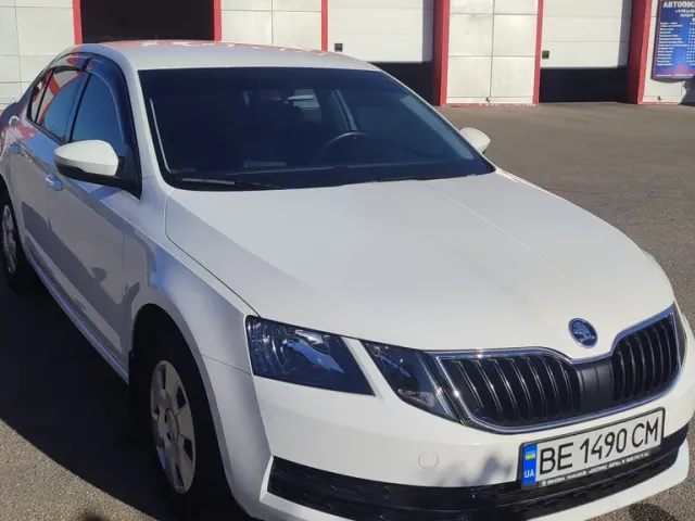 Skoda Octavia - фото 1