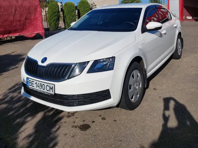 Skoda Octavia - фото 4