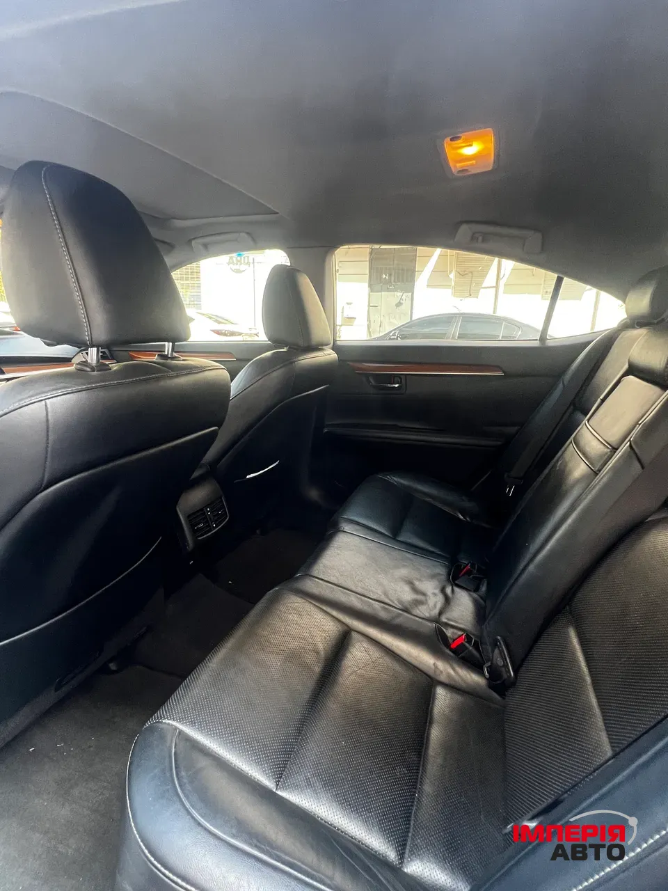 Lexus ES - фото 6