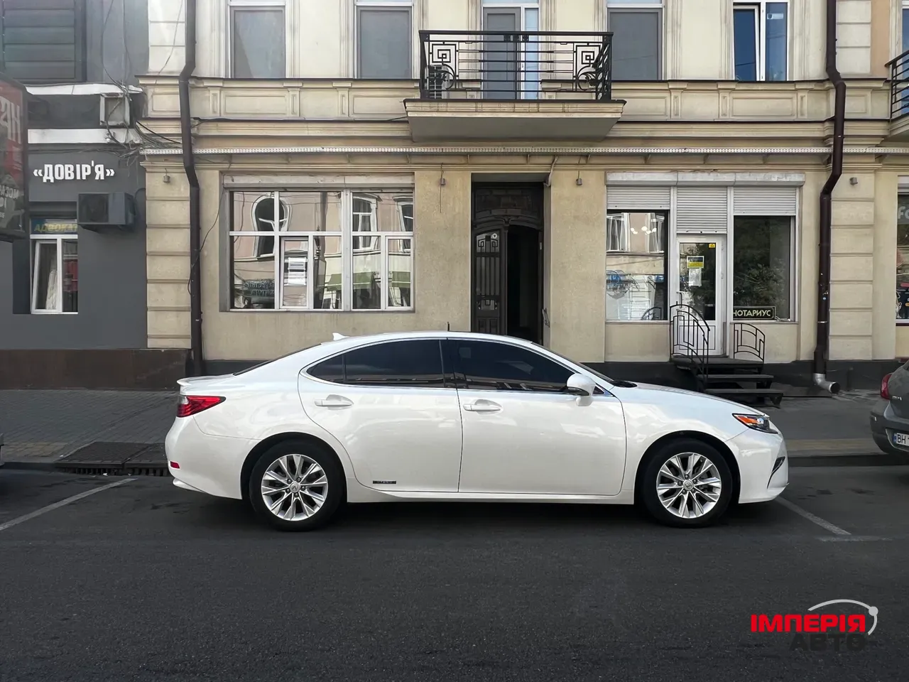 Lexus ES - фото 10