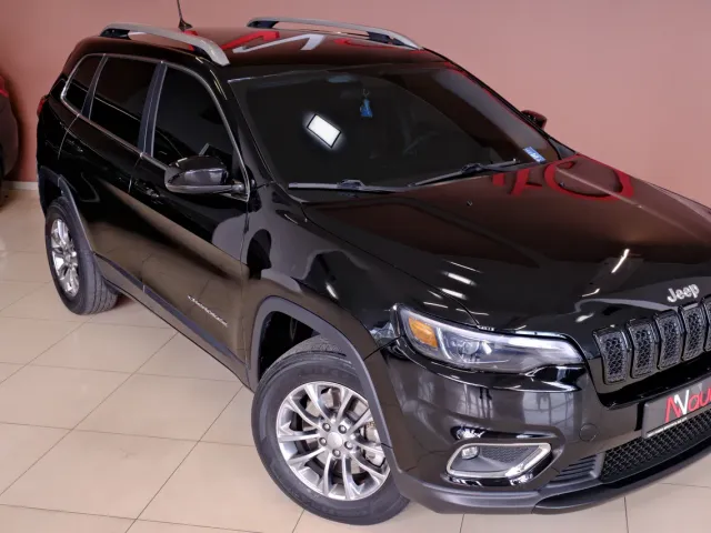 Jeep Cherokee - фото 4