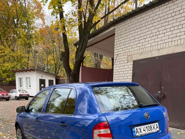 Skoda Fabia - фото 3