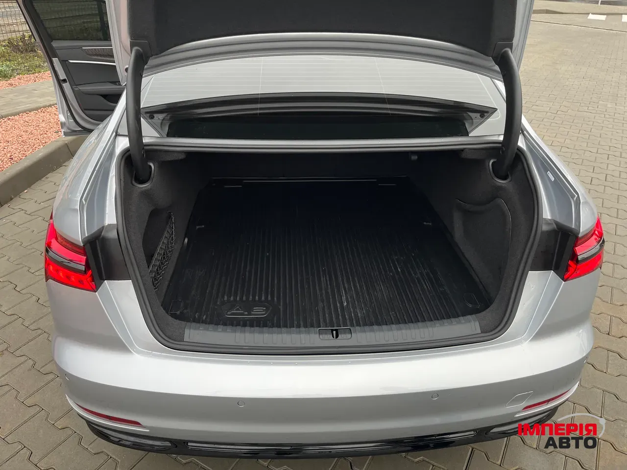 Audi A6 - фото 7