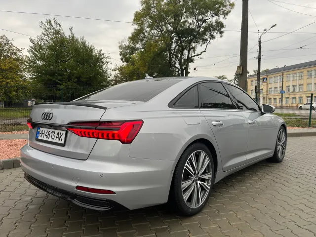 Audi A6 - фото 5