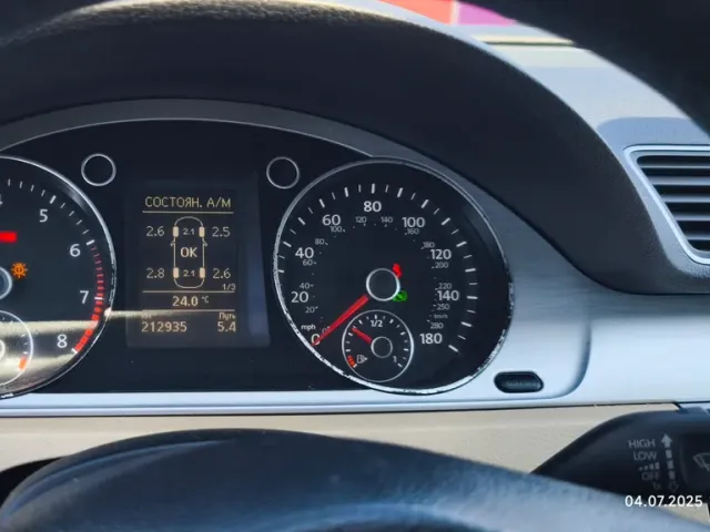 Volkswagen Passat CC - фото 5