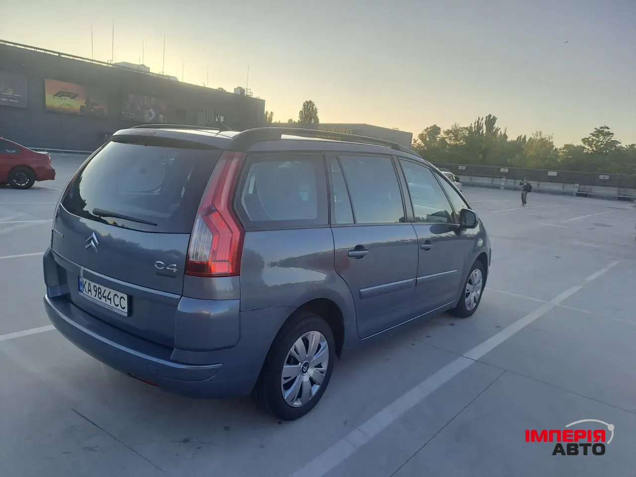 Citroen C4 Picasso - фото 17
