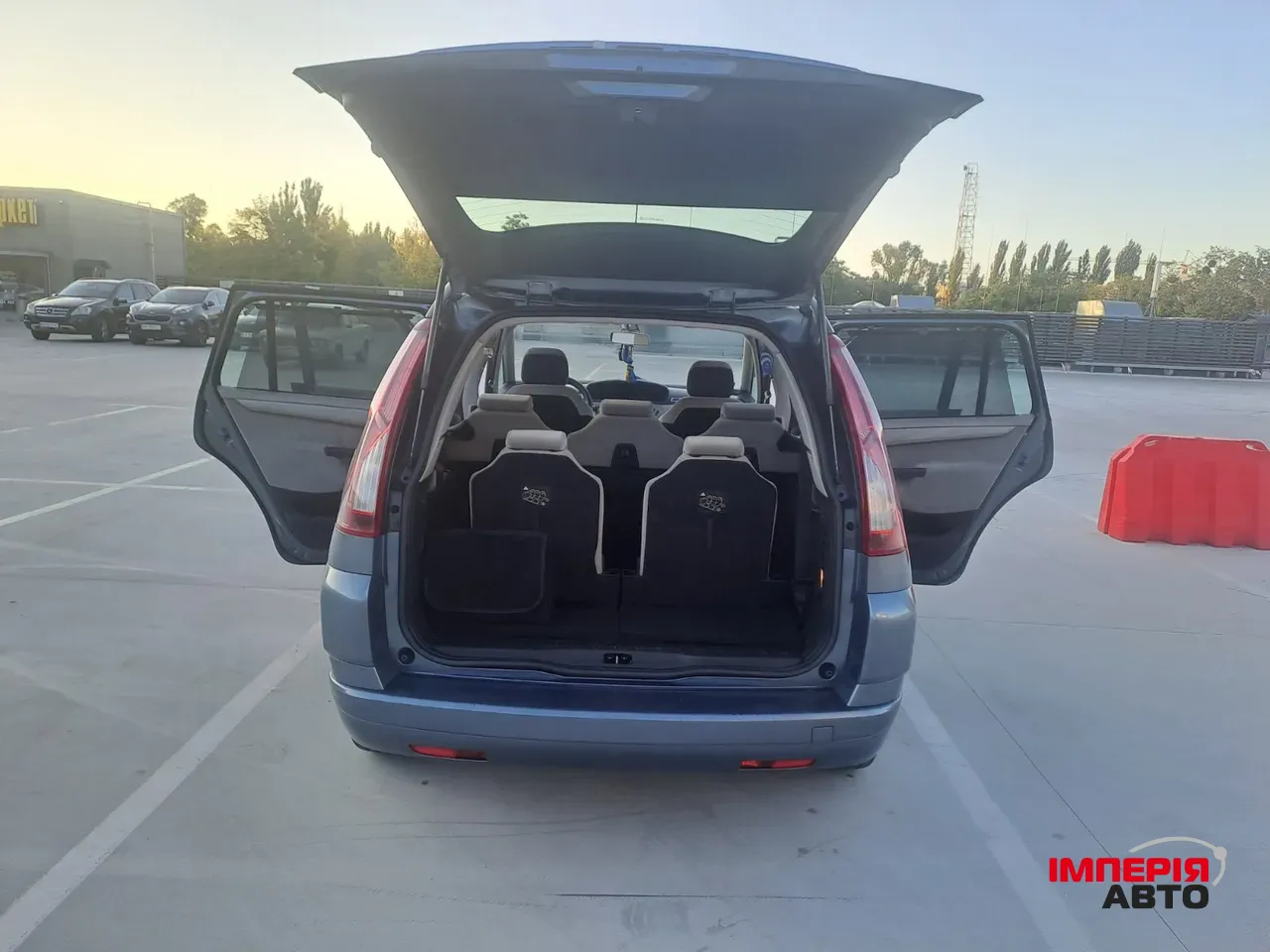 Citroen C4 Picasso - фото 29