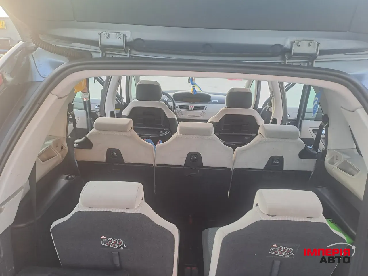 Citroen C4 Picasso - фото 16