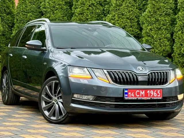 Skoda Octavia - фото 1