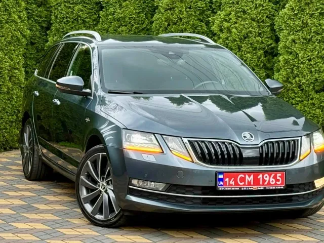 Skoda Octavia - фото 2