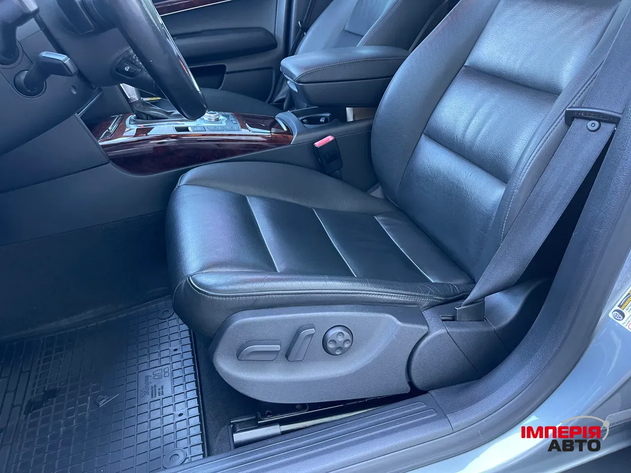 Audi A6 - фото 20