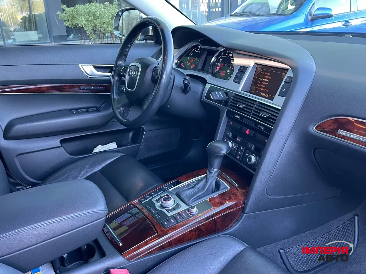 Audi A6 - фото 30