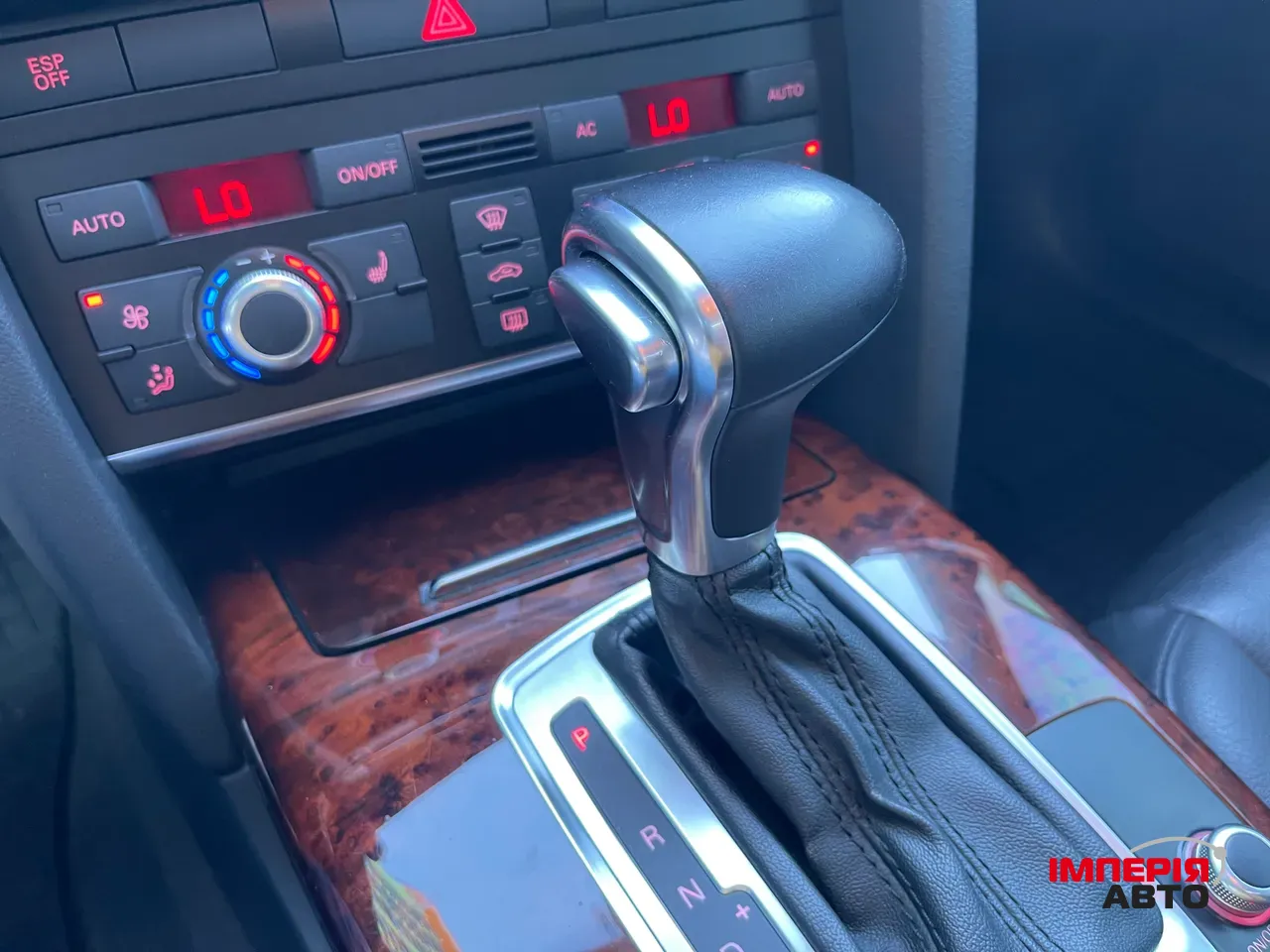 Audi A6 - фото 17