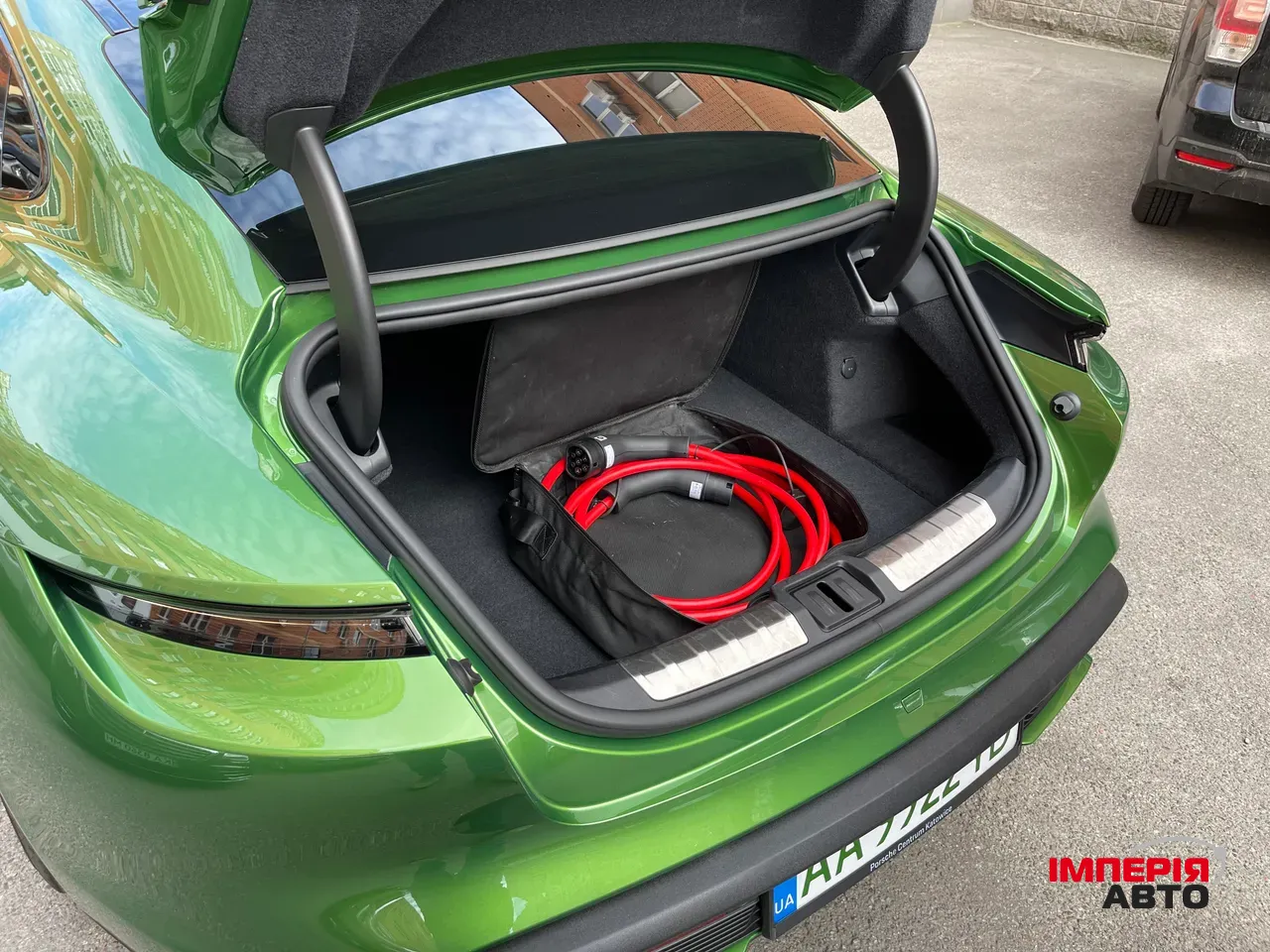 Porsche Taycan - фото 26