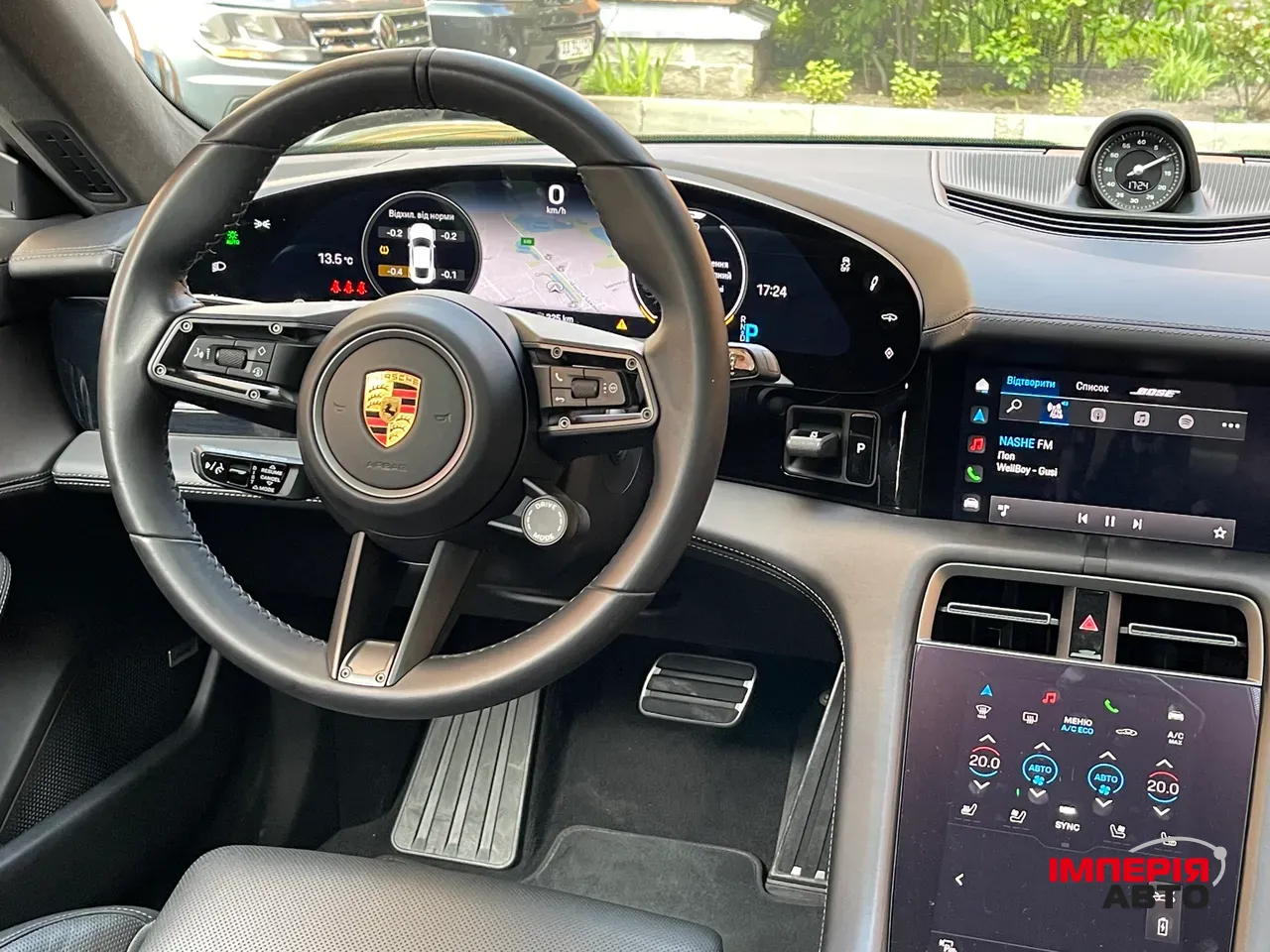 Porsche Taycan - фото 12