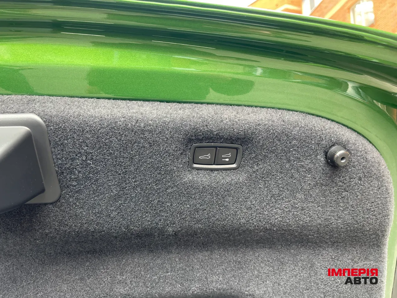 Porsche Taycan - фото 24