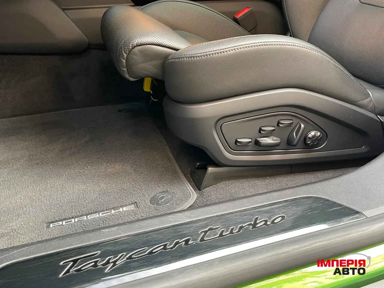 Porsche Taycan - фото 13