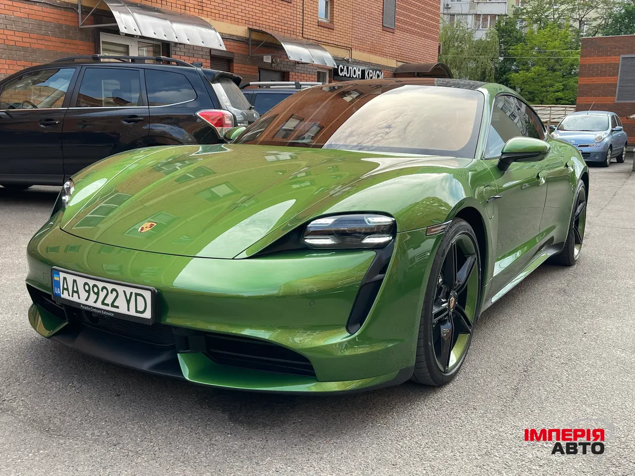 Porsche Taycan - фото 1