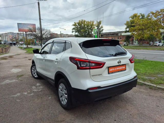 Nissan Qashqai - фото 5