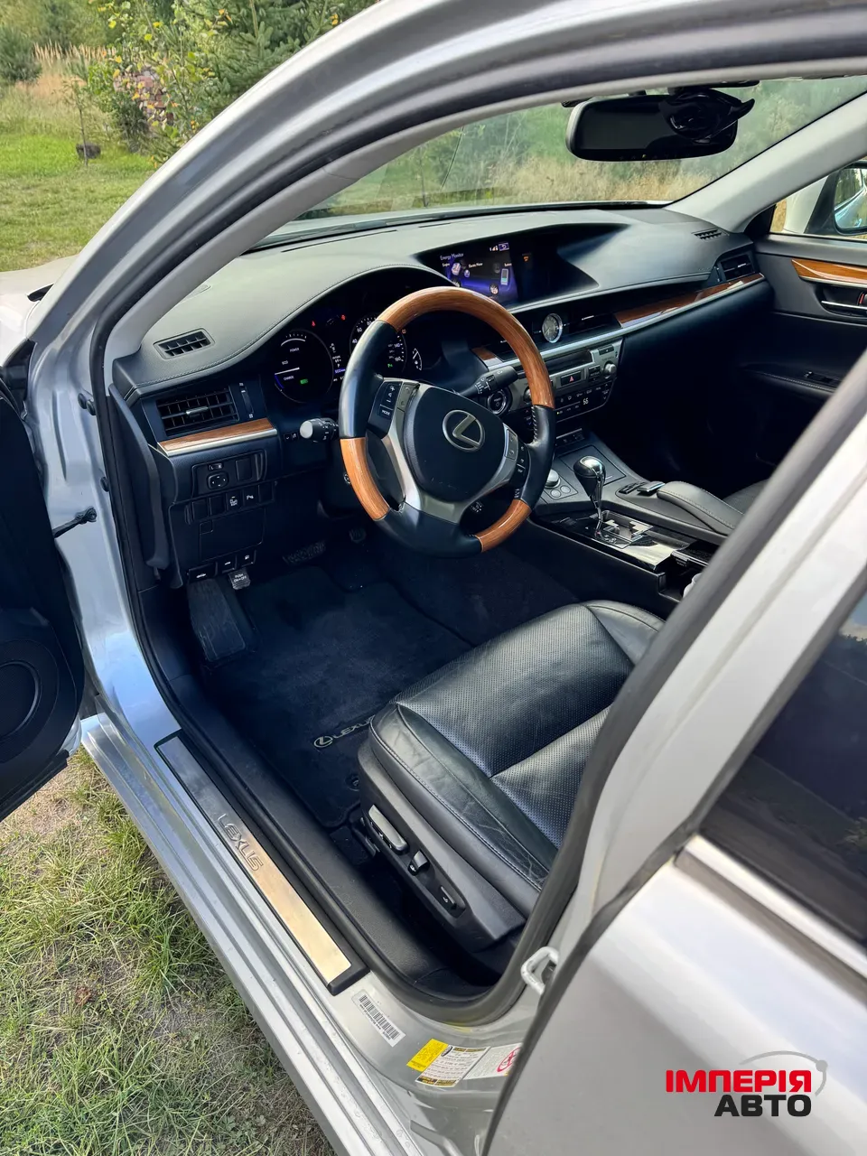 Lexus ES - фото 13