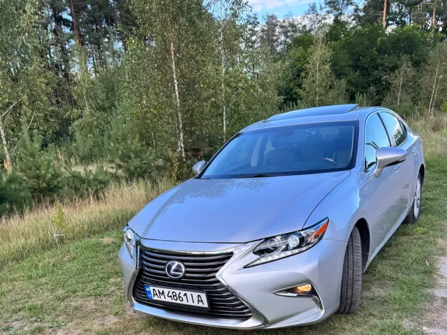 Lexus ES - фото 5