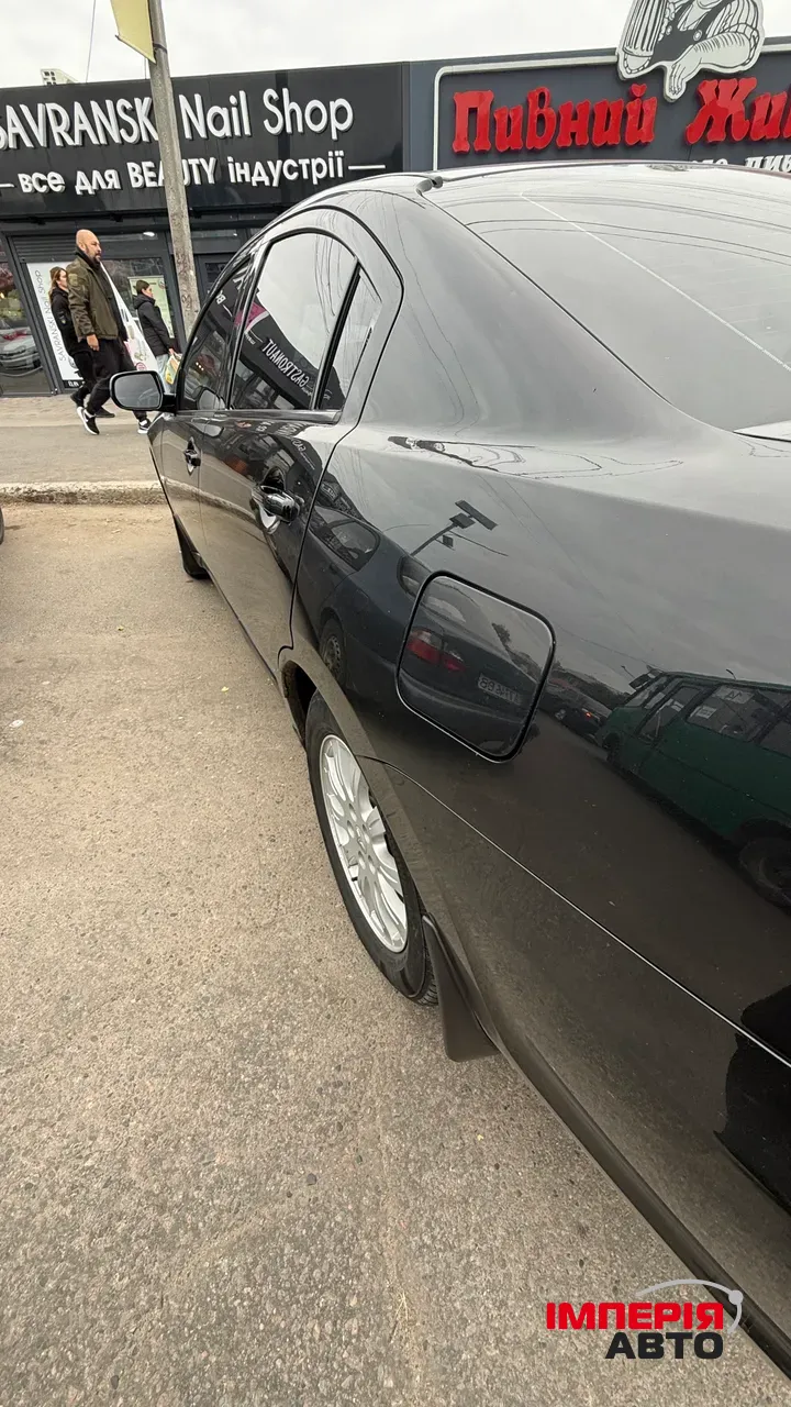 Mitsubishi Galant - фото 6