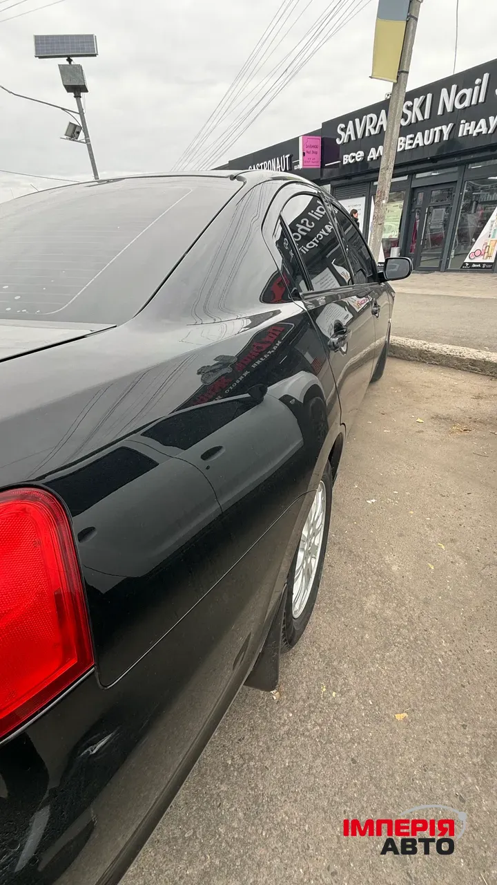 Mitsubishi Galant - фото 4