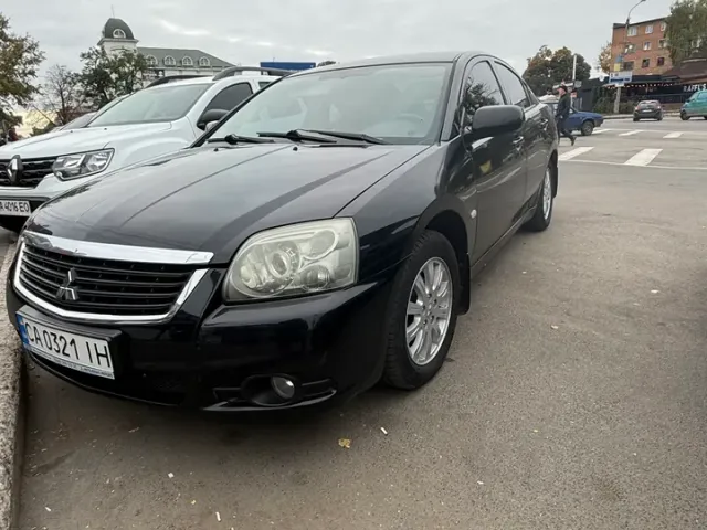 Mitsubishi Galant - фото 1