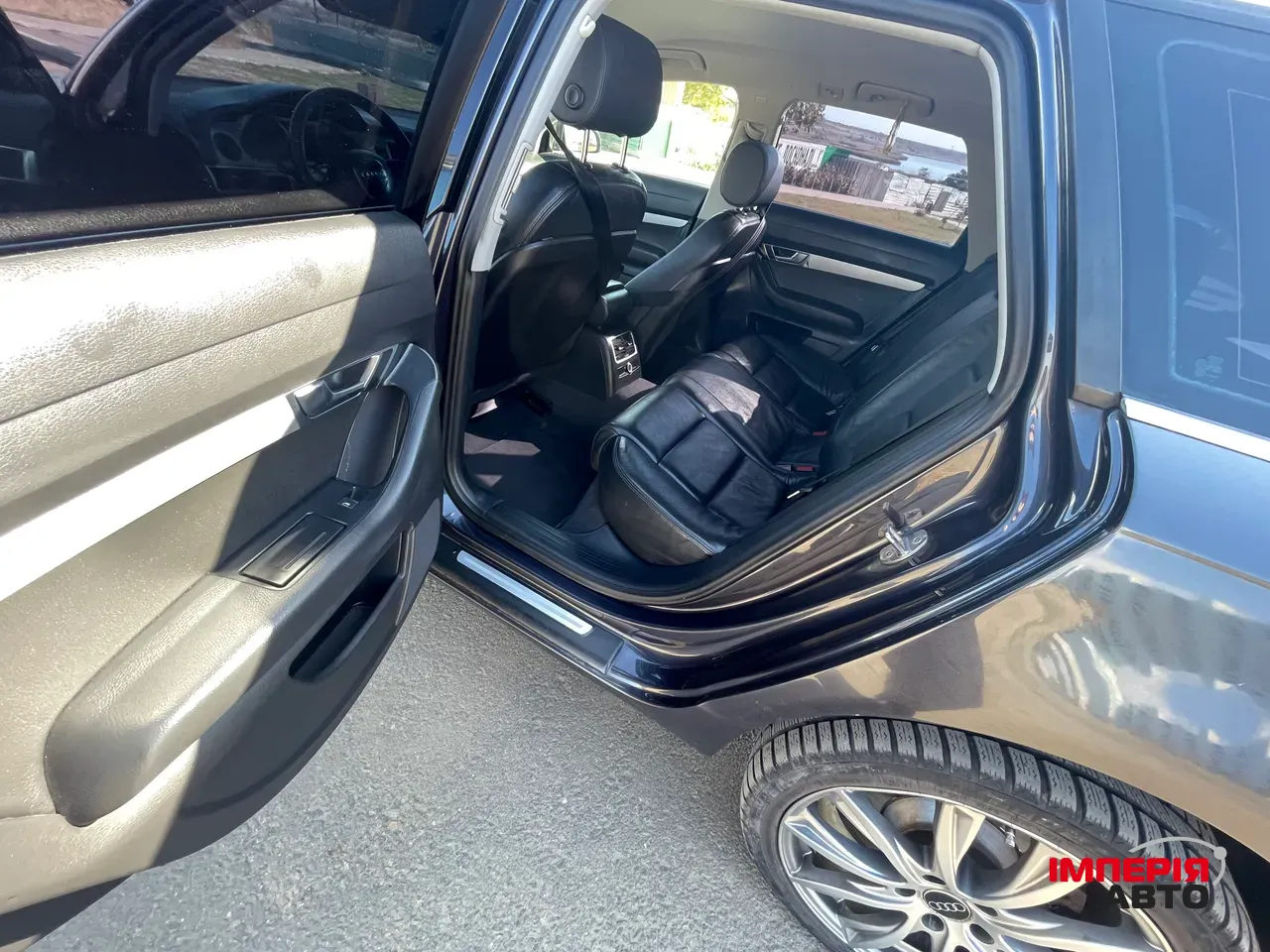 Audi A6 - фото 10