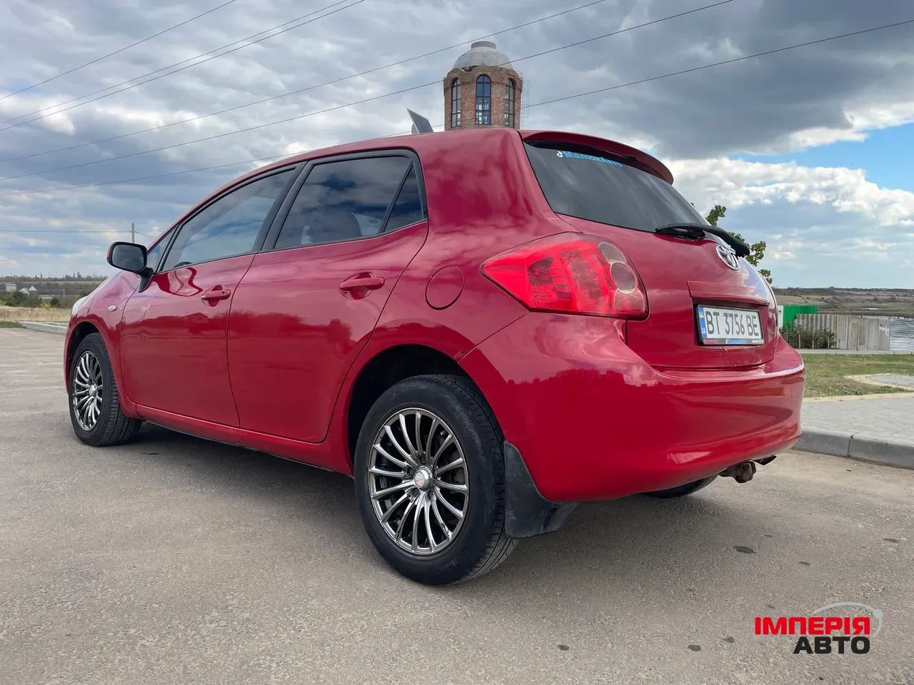 Toyota Auris - фото 7