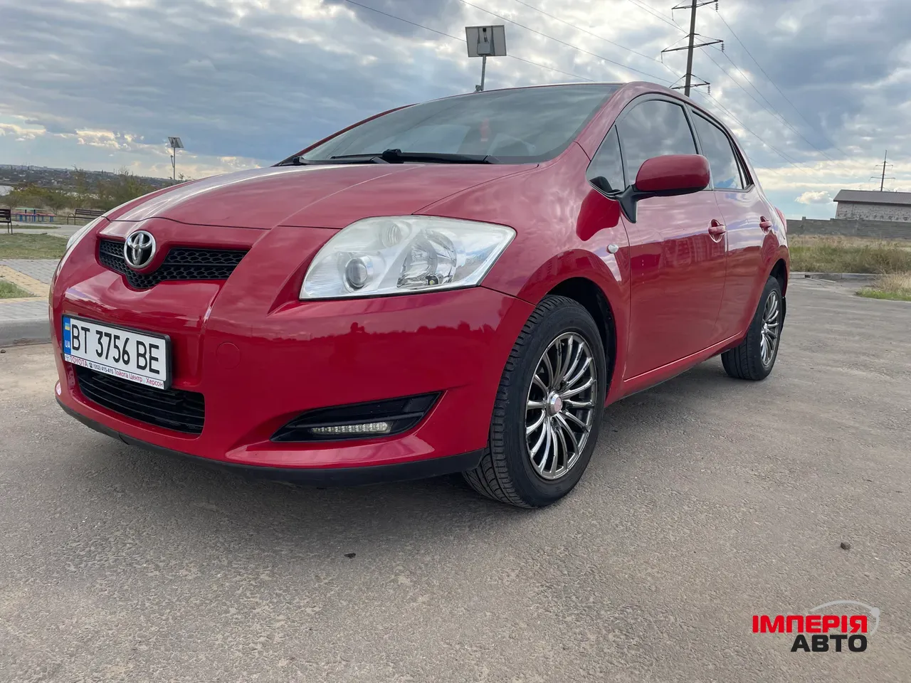 Toyota Auris - фото 4