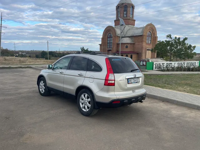 Honda CR-V - фото 2