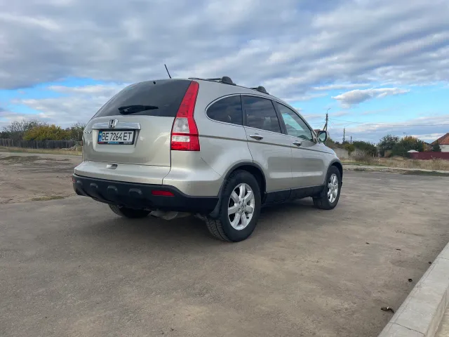 Honda CR-V - фото 3