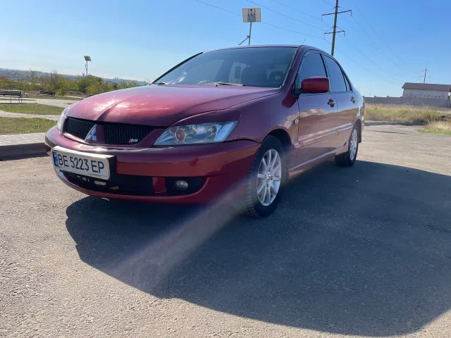 Mitsubishi Lancer - фото 2