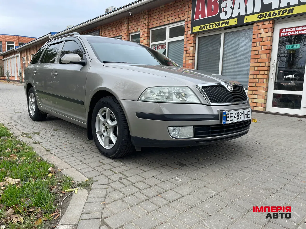 Skoda Octavia - фото 8