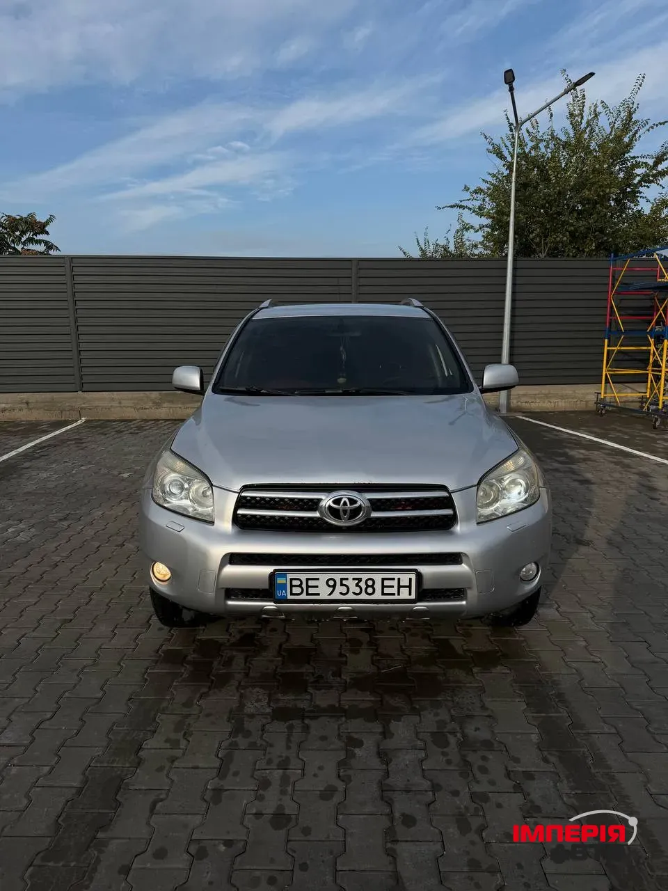 Toyota RAV4 - фото 11