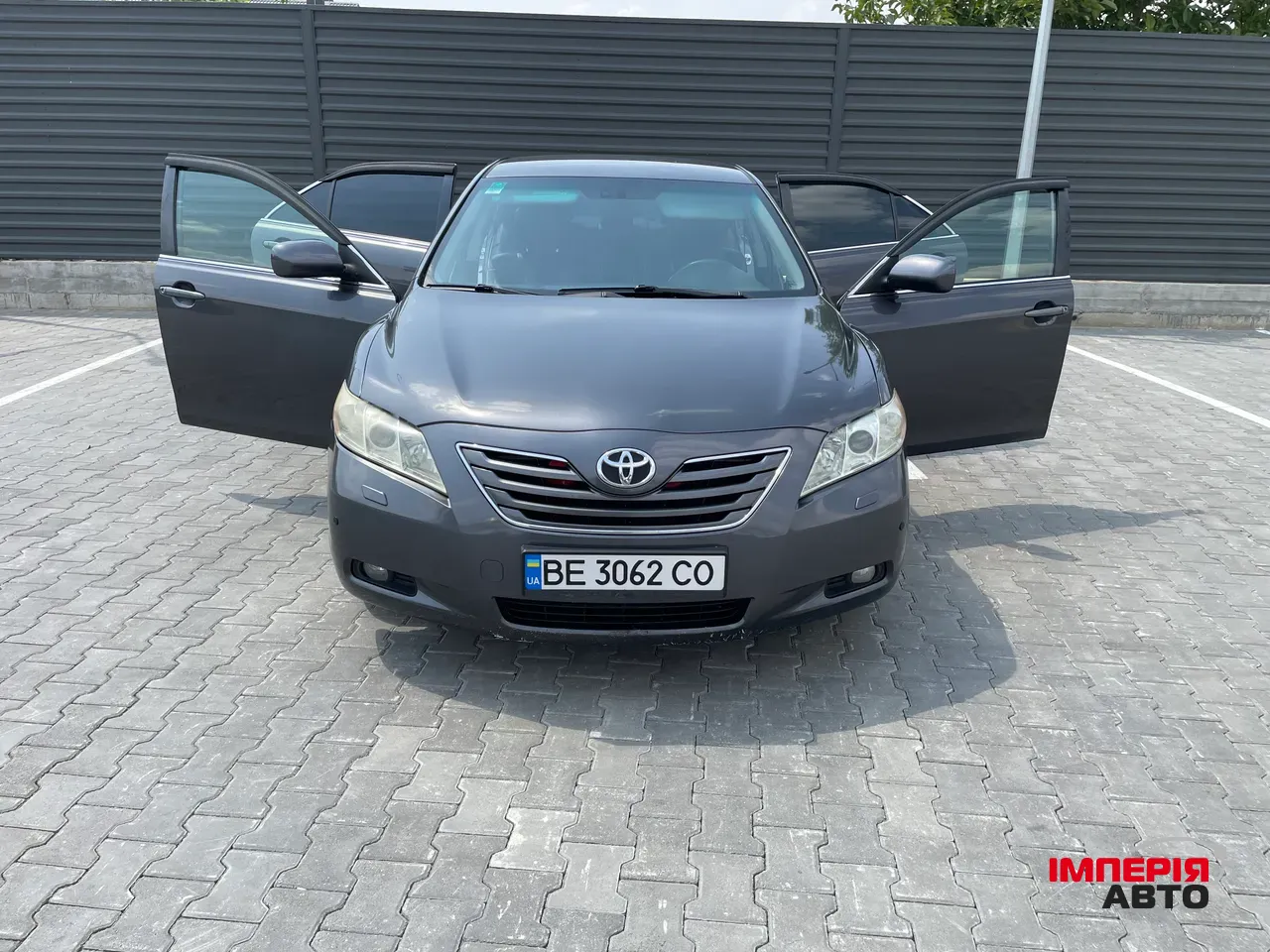 Toyota Camry - фото 8