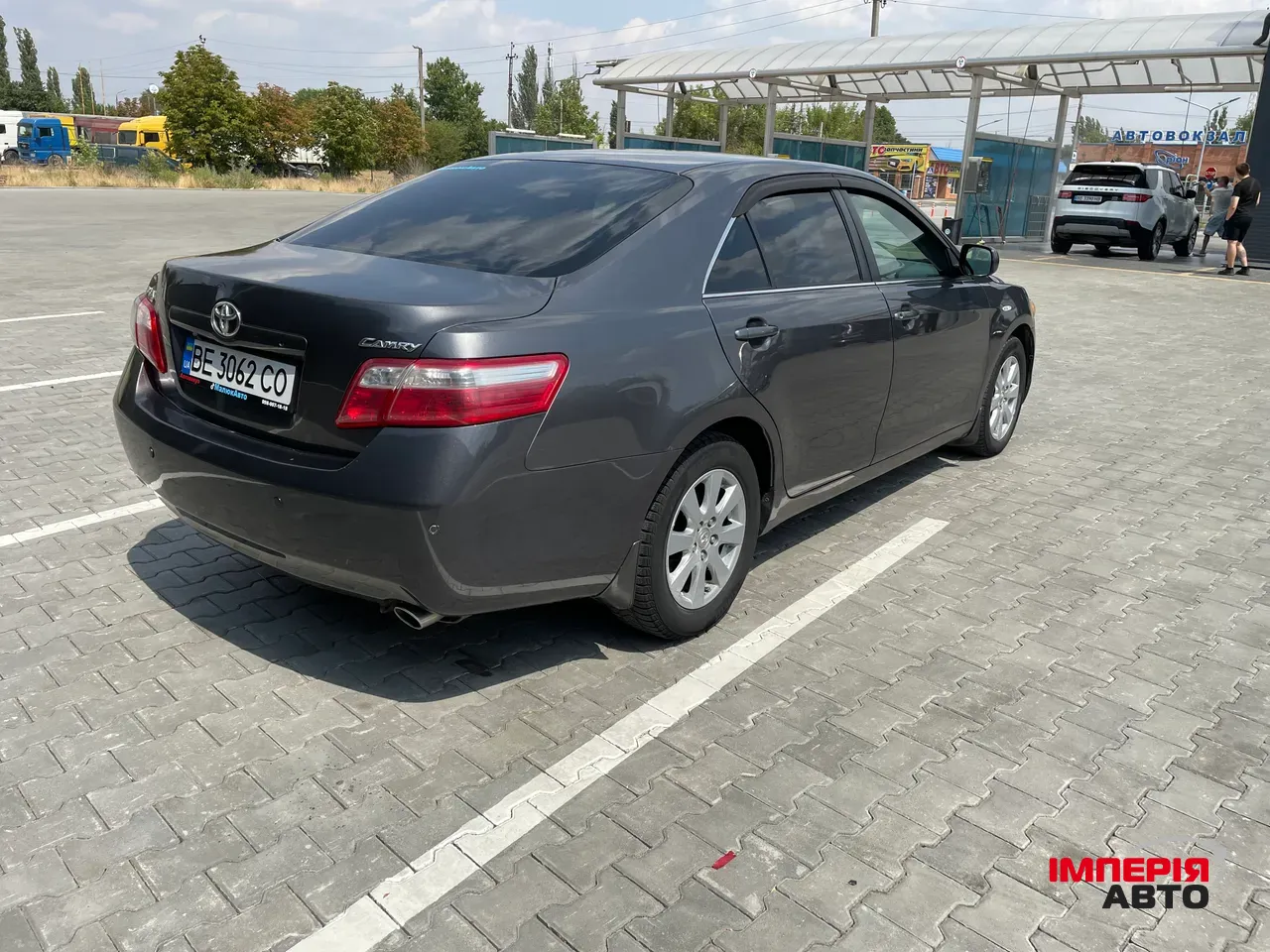 Toyota Camry - фото 5