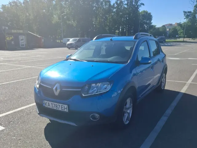 Renault Sandero - фото 3